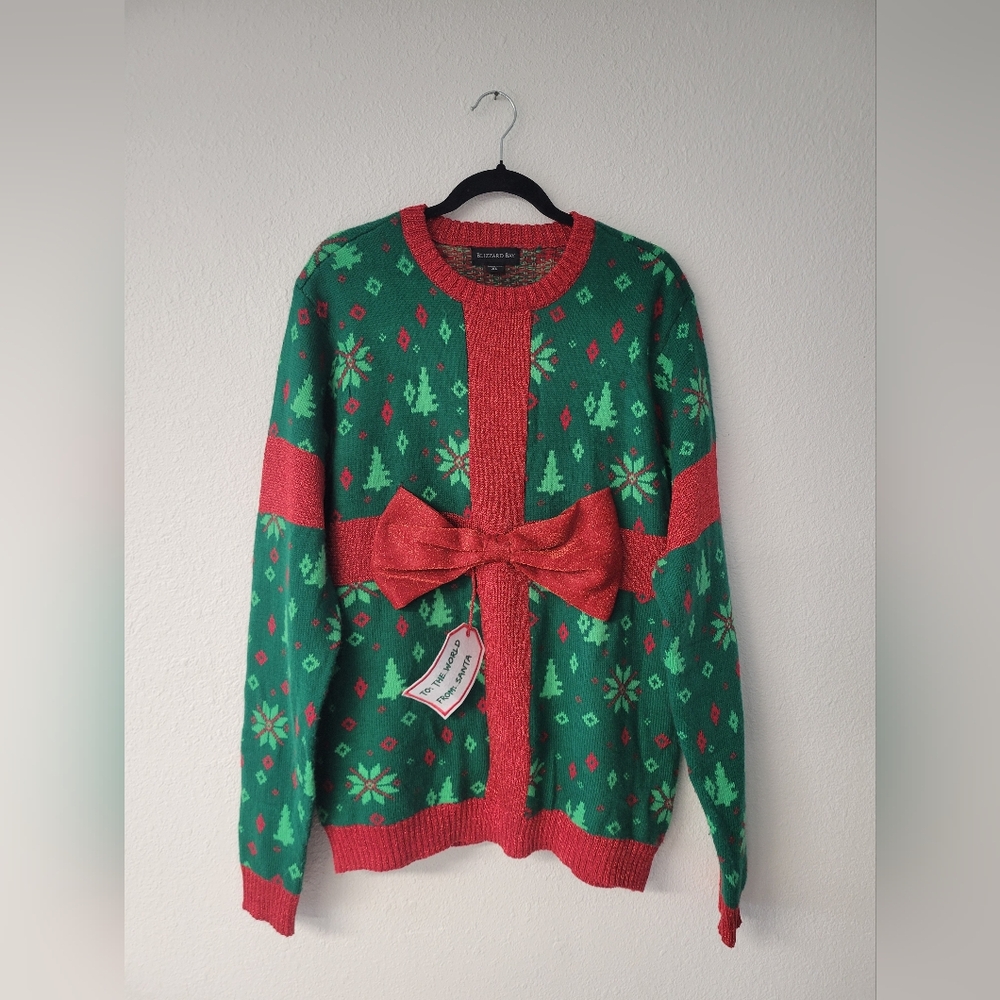 Blizzard Bay / Green and Red Holiday Sweater With Large Bow And Gift Tag / XL